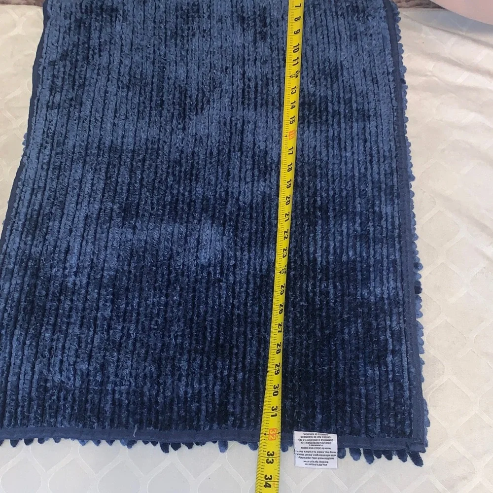 NWOT Plush Thick Laura Ashley Cobalt Blue Chenille Bath Rug 32x20 inches